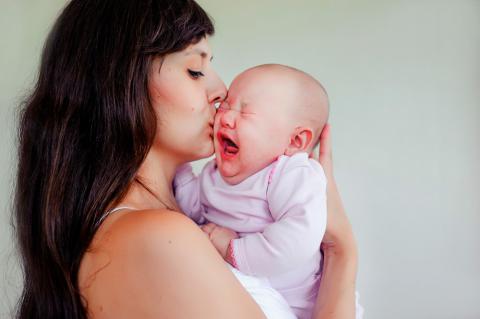 Si tu bebé llora mucho y tiene ansiedad, ¿Y no sabes que hacer? aprende como solucionarlo.
